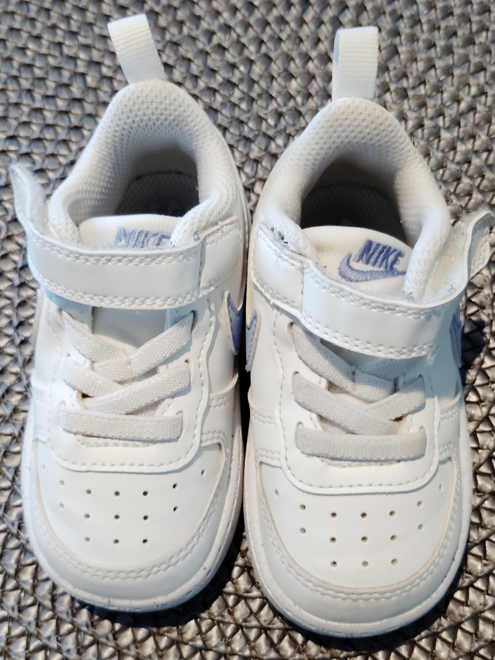 Nike White Kids Hook-and-Loop Sneakers